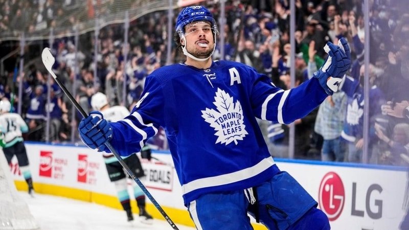 Nejlepší střelci NHL: vládne Auston Matthews, Pastrňák v druhé desítce