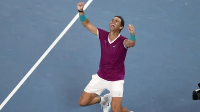 Nadal po dramatické bitvě ovládl Australian Open