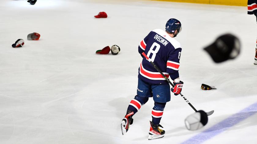 Alex Ovečkin slaví hattrick