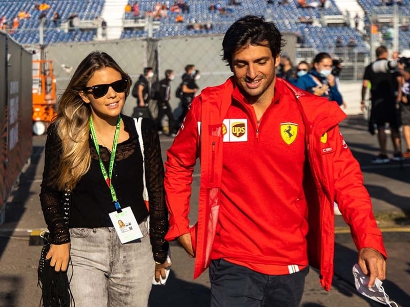 Carlos Sainz Jr. s přítelkyní Isabel Hernaez